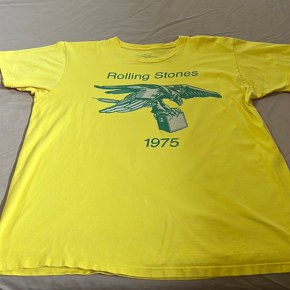 Vintage 1975  Rolling Stones T-Shirt.  Good condition considering the age.